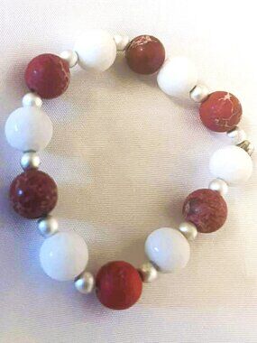 Red White Howlite Shell Bracelet Handmade Stretch Gemstone Beaded Gift